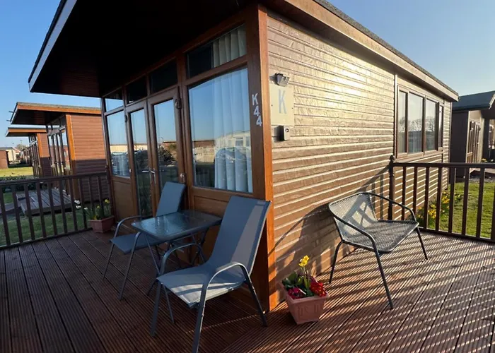 K44 Mablethorpe Chalet Park- Dog Friendly